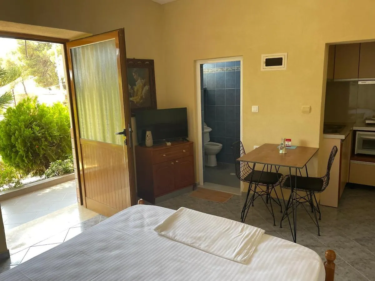 Apartment Elias Guest House Sarande